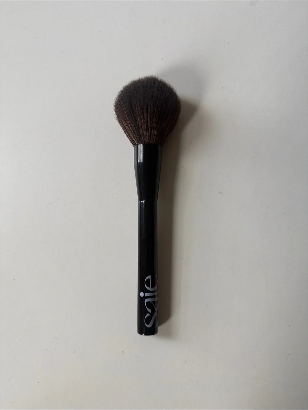 Saie Powder Brush - Black